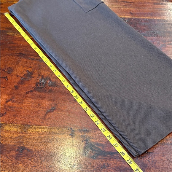 ALO Yoga Scholar Knit High-Waist Cargo Pants size Medium - Picture 9 of 9